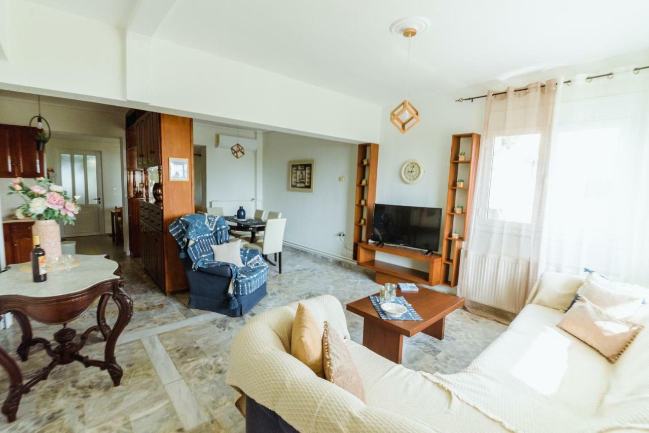 Akadimia Luxury Apartment Mytilene Exterior foto